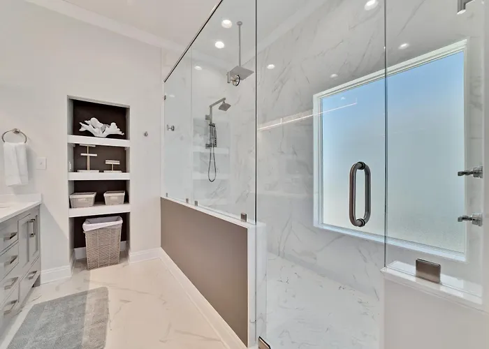 Seaside Palms By Gsvr - Renovated Luxury Beachfront Retreat With Glass - Free Activities And Golf Gulf Shores